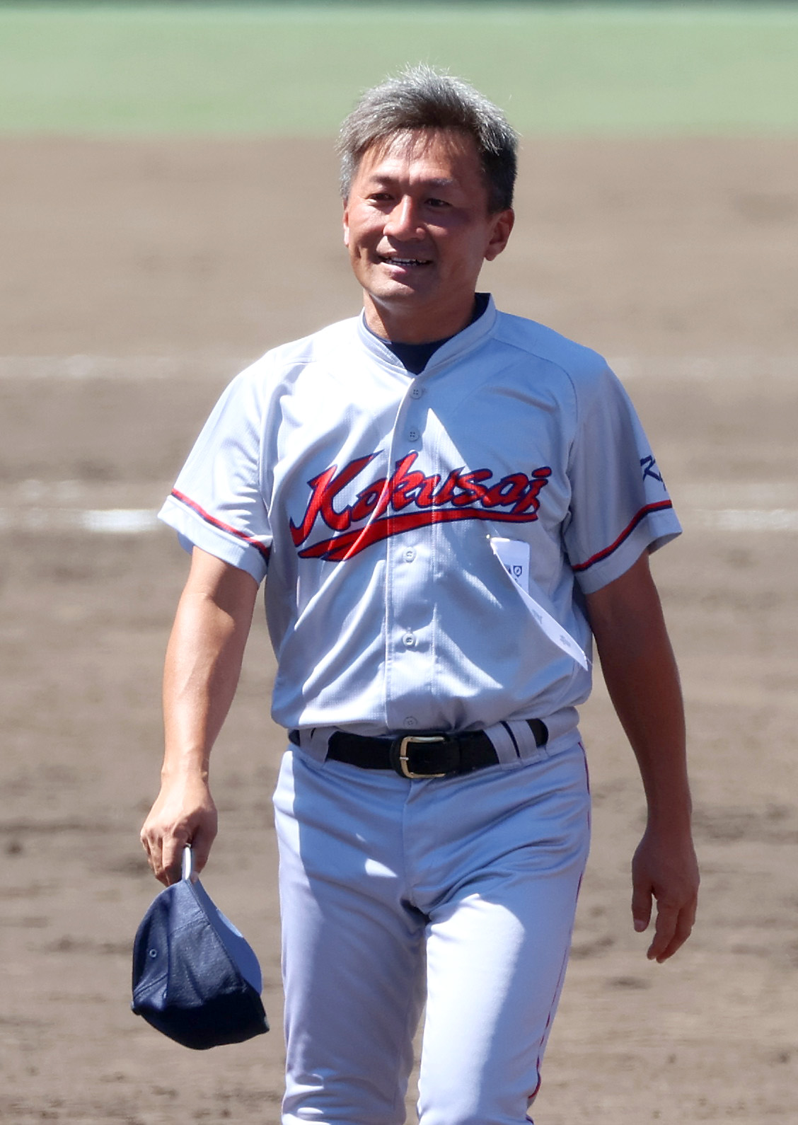 京都国際対関東第一　初優勝し笑顔をみせる京都国際・小牧監督（撮影・上山淳一）