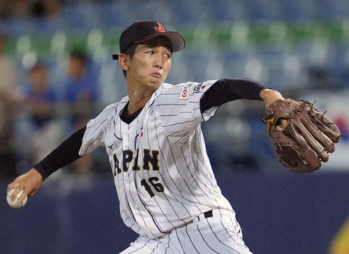 韓国戦に3番手で登板した今朝丸（共同）