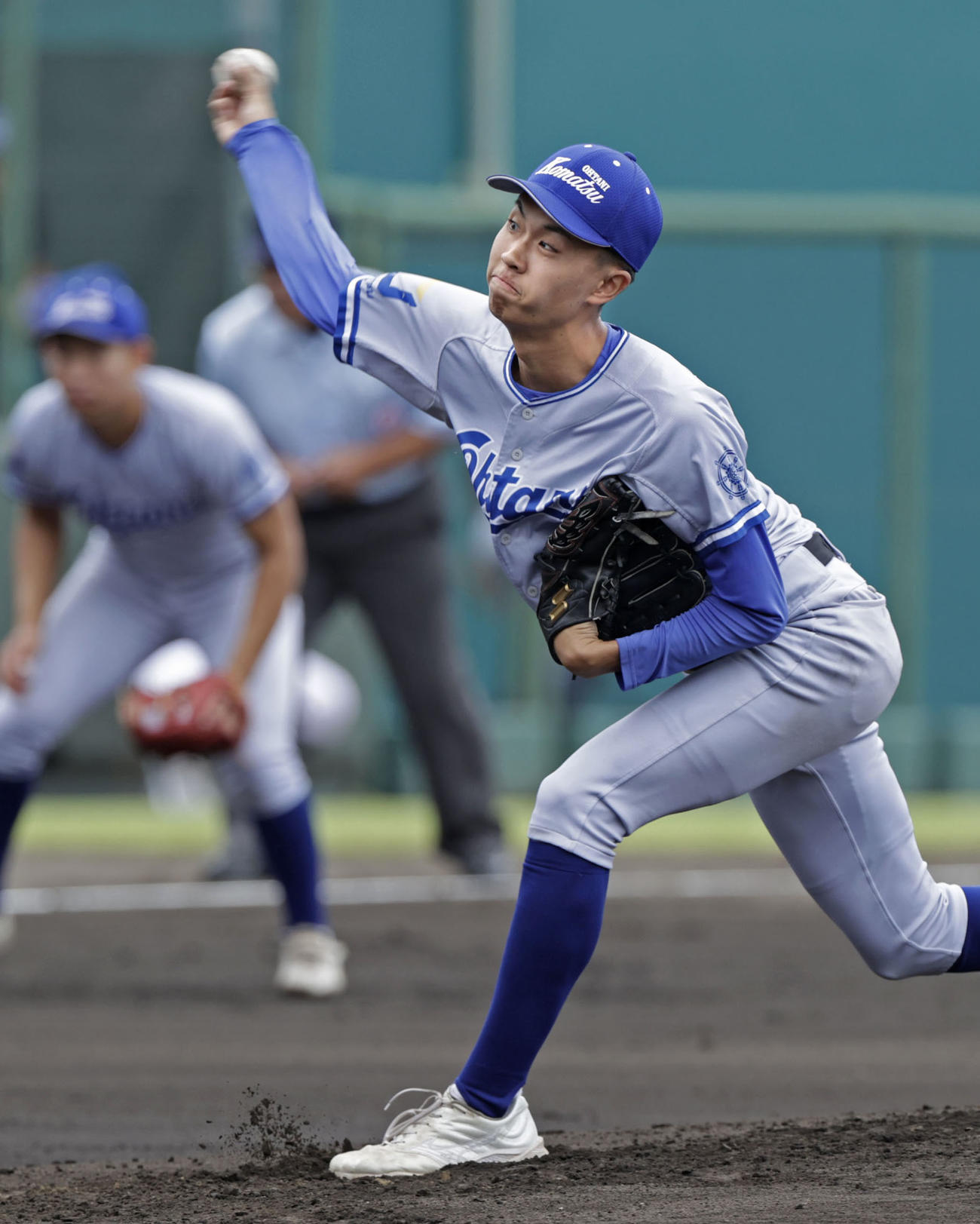 関東第一戦で完投した小松大谷・西川（共同）