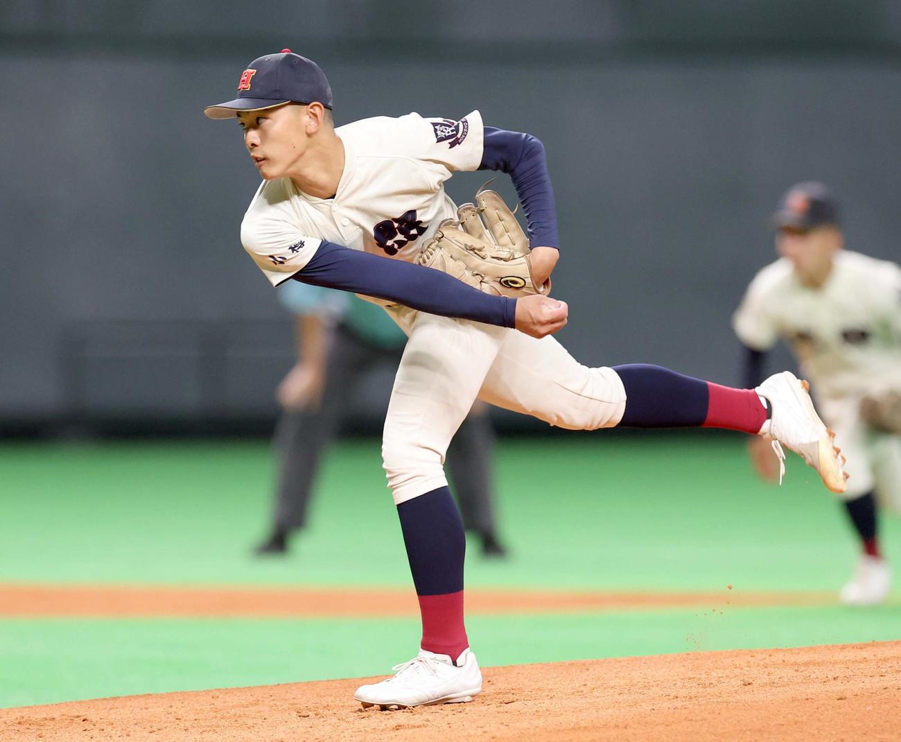 北照対帯広工　北照先発の上野（撮影・黒川智章）