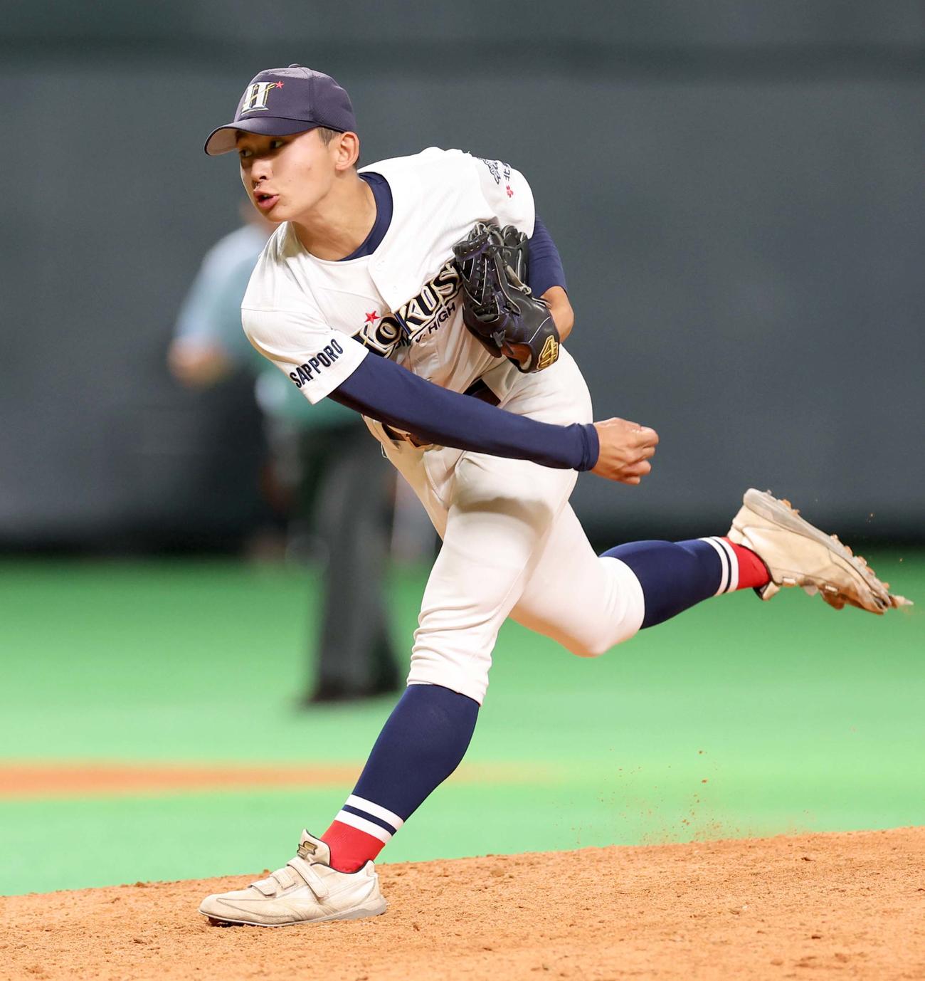 札幌創成対北星学園大付　6回から登板の畠山（撮影・黒川智章）