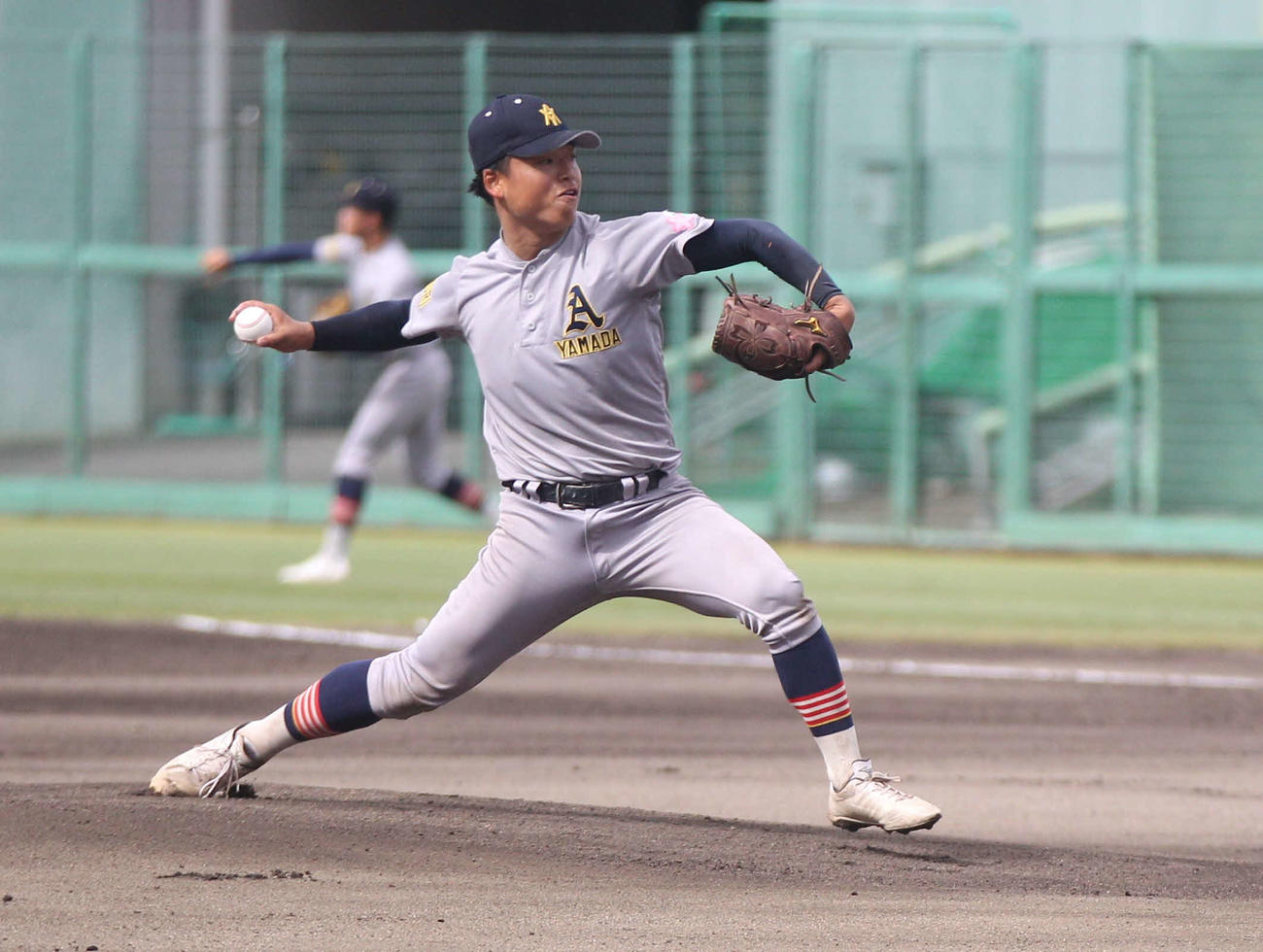 先発の青森山田・乕谷朔ノ助投手（撮影・高橋香奈）