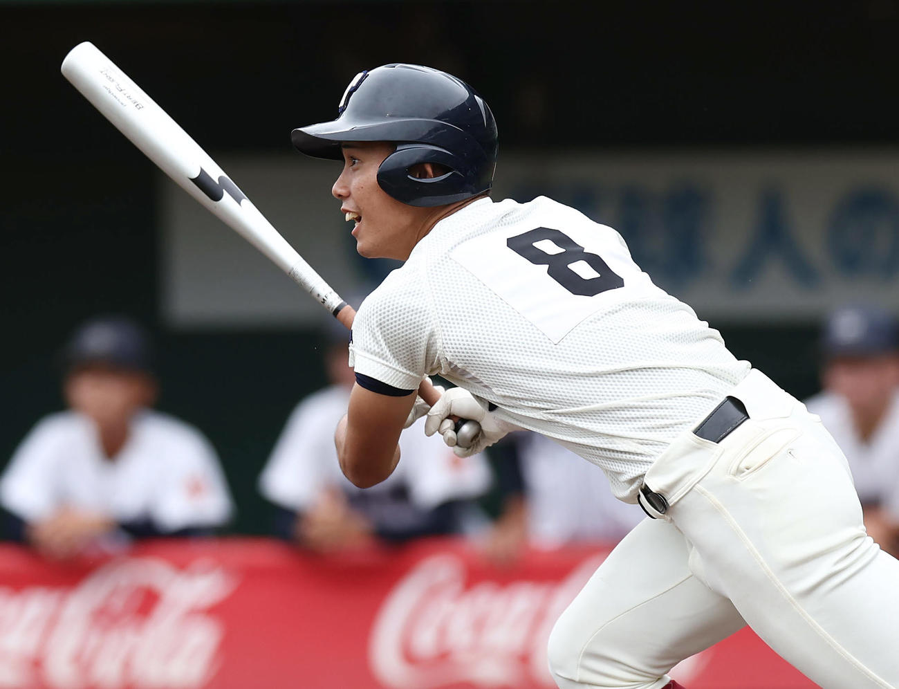 滋賀学園対大阪桐蔭　4回裏大阪桐蔭無死三塁、同点の中前適時打を放つ畠中（撮影・前田充）