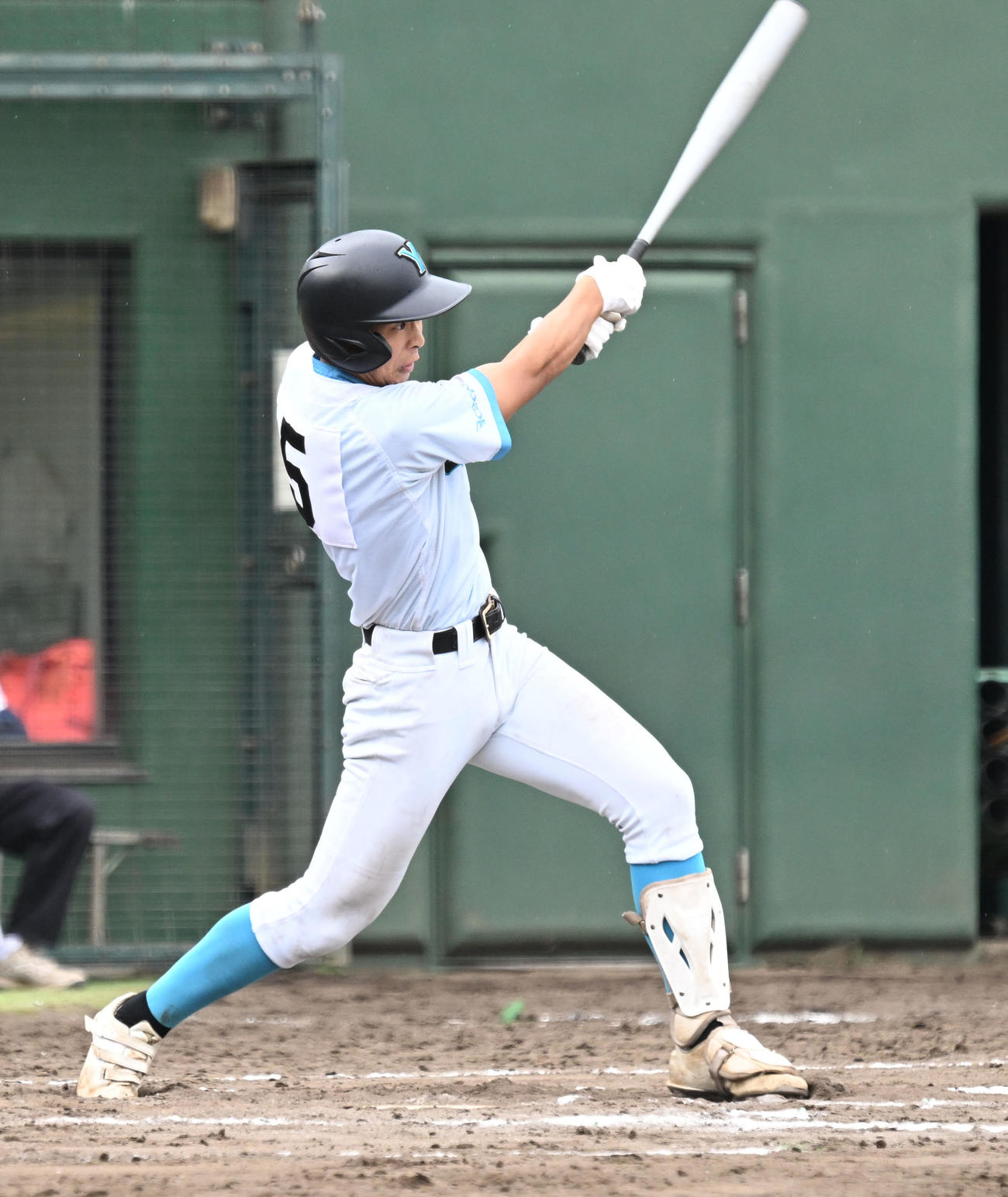 高校野球関東大会　山梨学院対東海大相模　6回裏山梨学院無死二塁、梅村が左前に適時打を放つ（撮影・千葉一成）