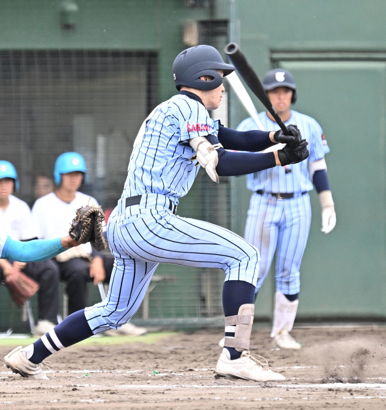 高校野球関東大会　山梨学院対東海大相模　6回表東海大相模2死三塁、金本貫汰が左前に適時打を放つ（撮影・千葉一成）