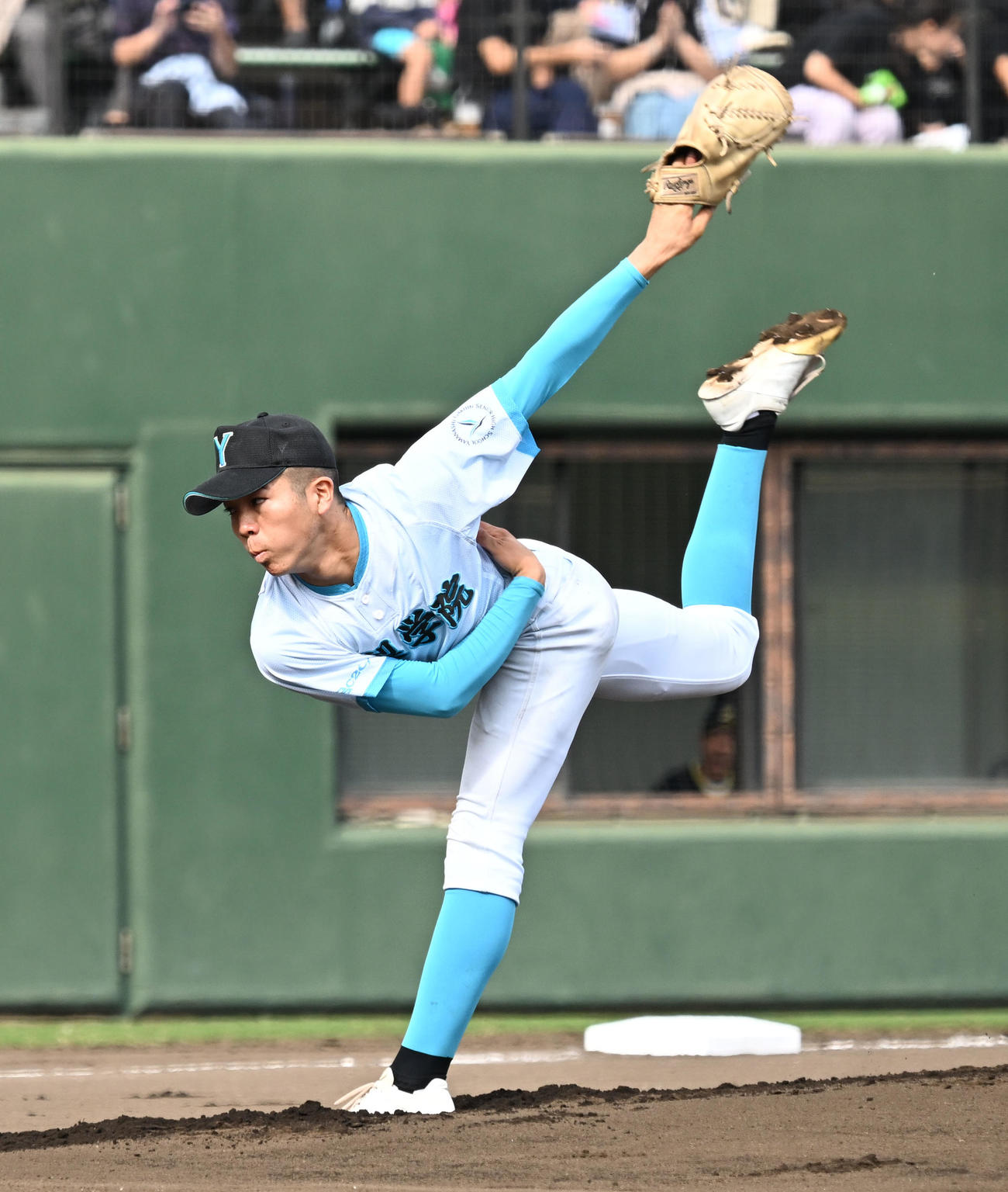高校野球関東大会　山梨学院対東海大相模　東海大相模戦に先発した山梨学院・藤田（撮影・千葉一成）
