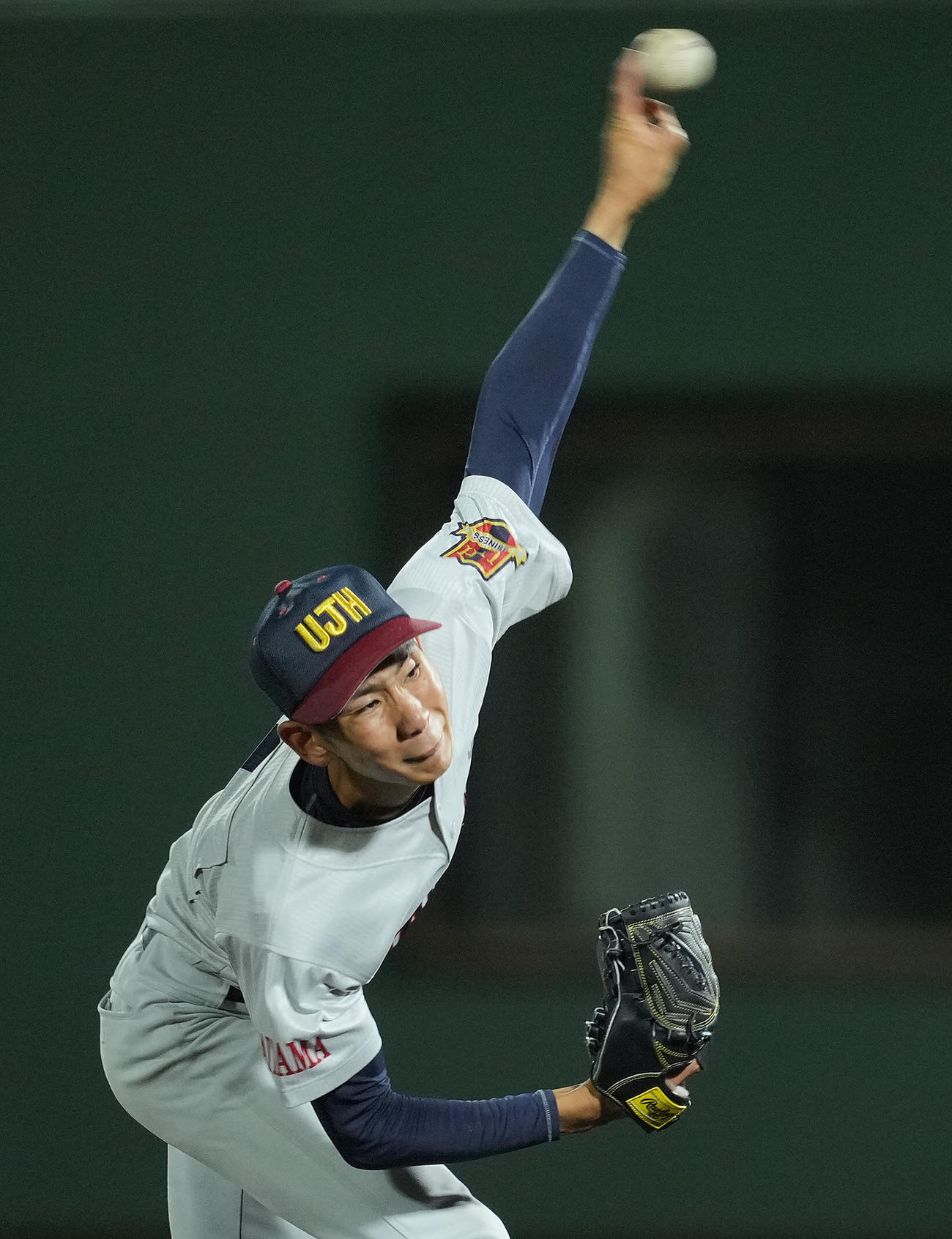 浦和実対つくば秀英　力投する浦和実先発の石戸（撮影・垰建太）