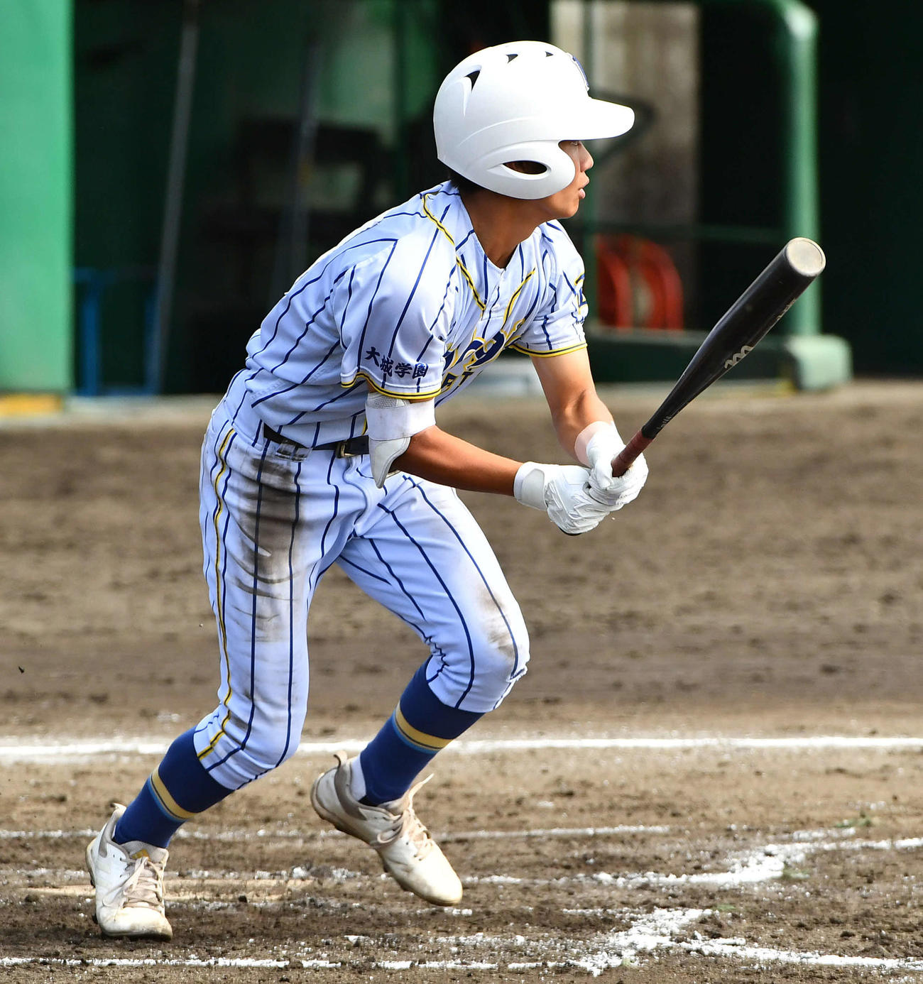 壱岐対エナジックスポーツ　2回裏エナジックスポーツ無死一塁、イーマンは適時左二塁打を放つ（撮影・岩下翔太）