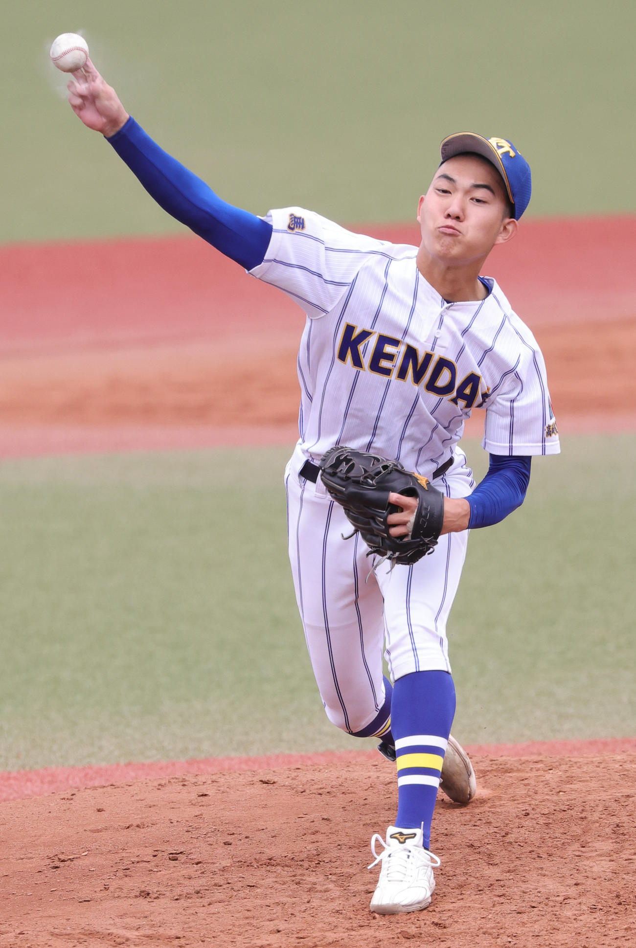 健大高崎対佐野日大　健大高崎先発の石垣（撮影・野上伸悟）