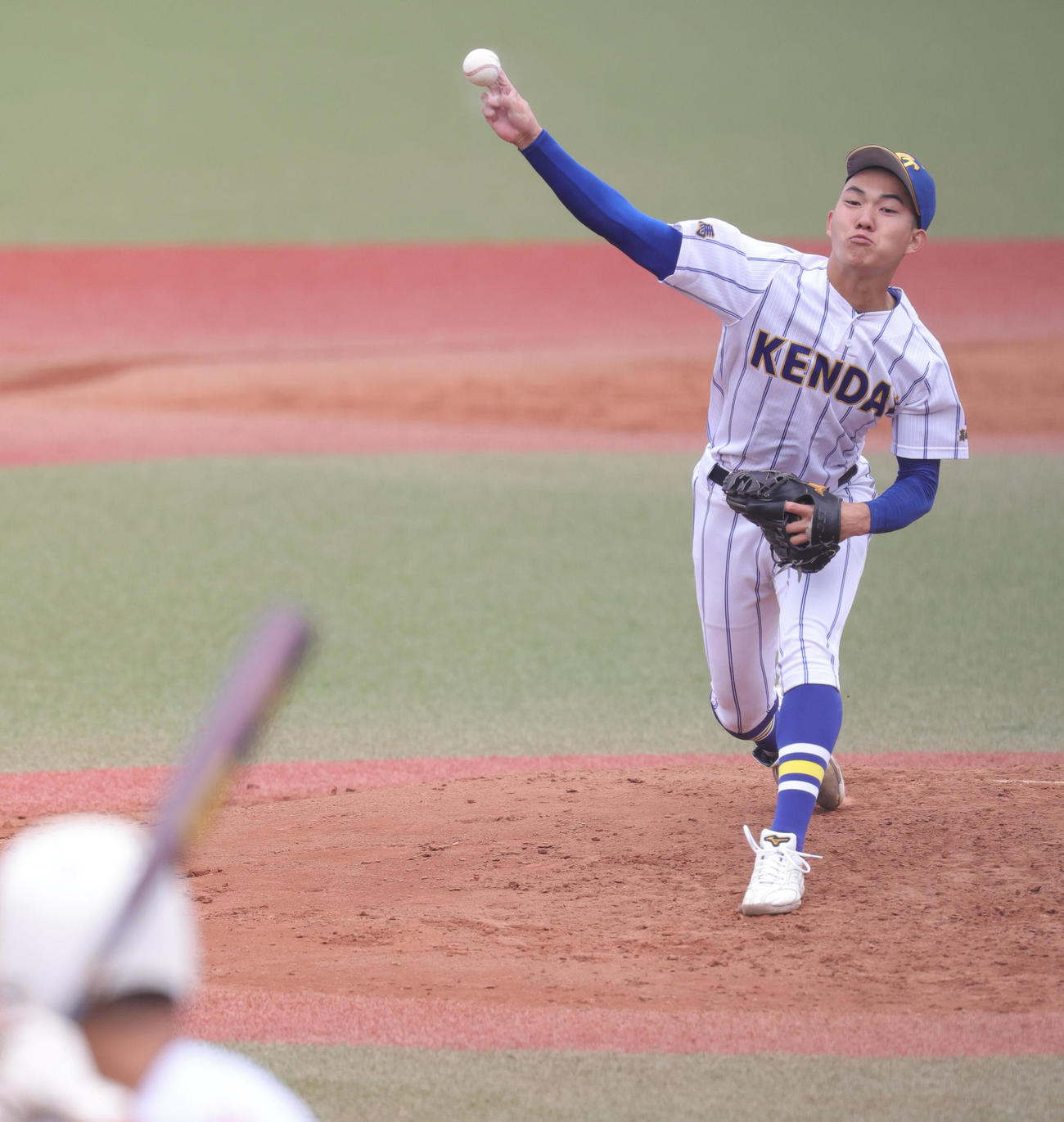 健大高崎対佐野日大　健大高崎先発の石垣（撮影・野上伸悟）