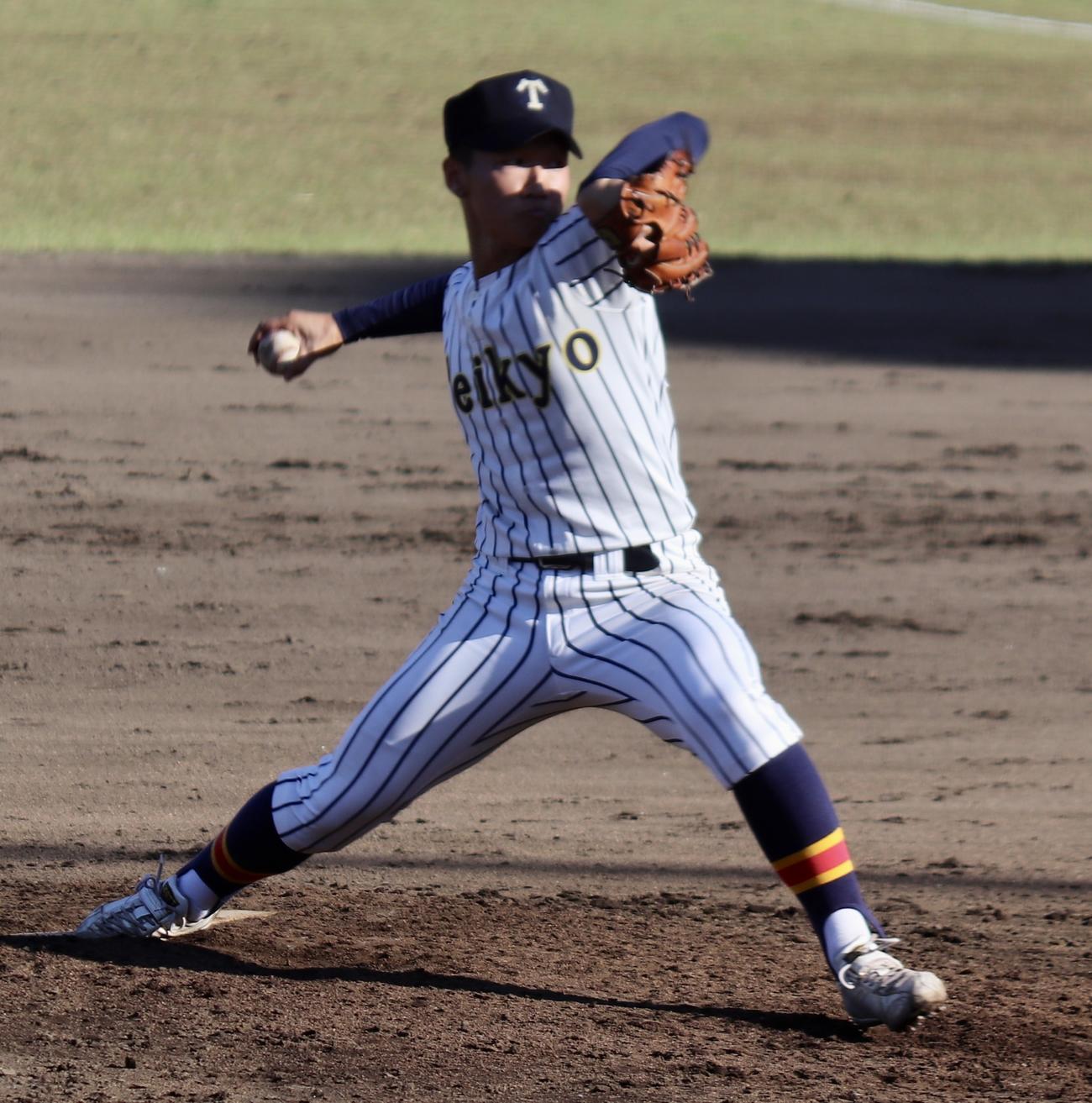 帝京対二松学舎大付　帝京2番手の村松(撮影・黒須亮)