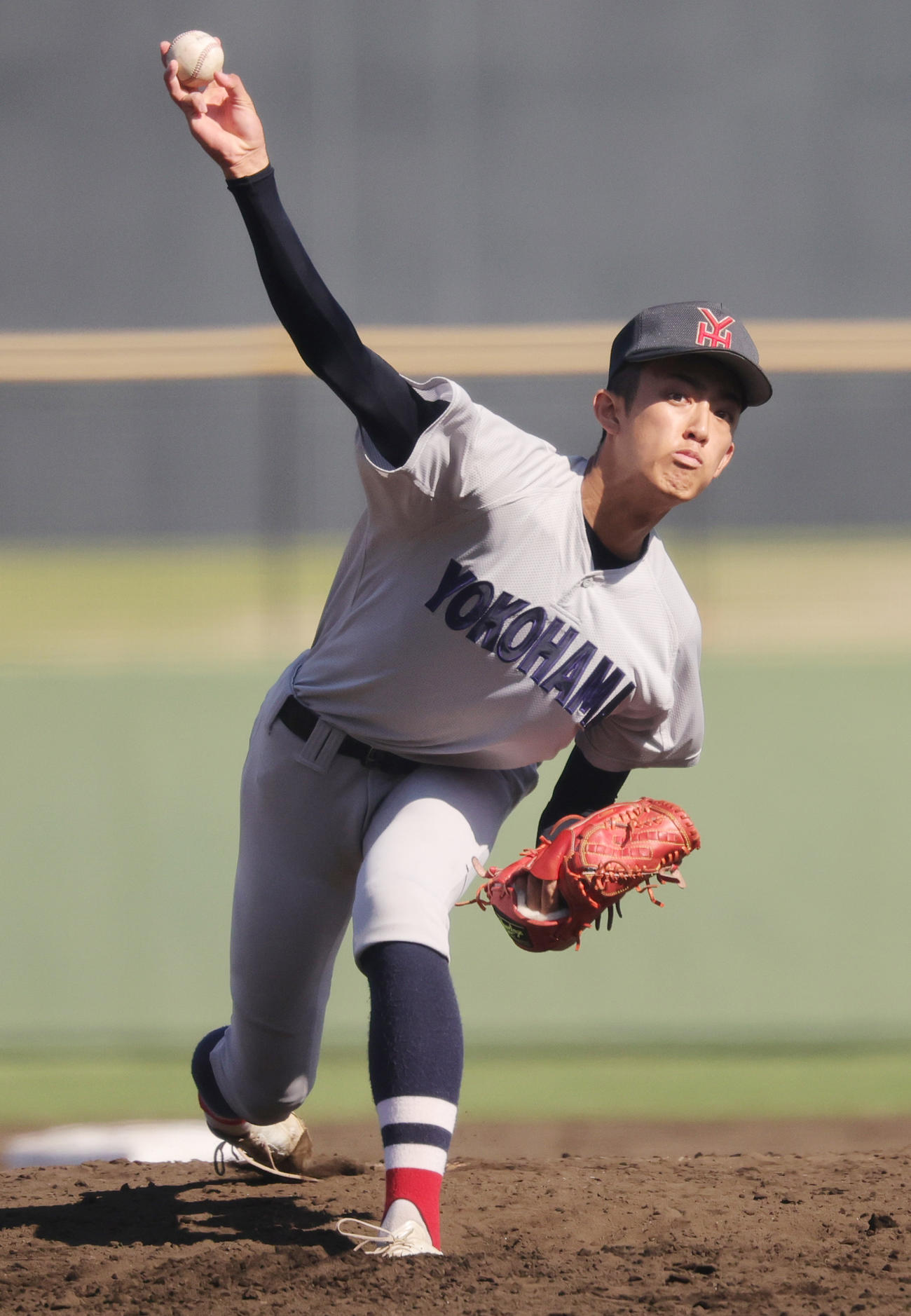 健大高崎対横浜　横浜先発の織田（撮影・野上伸悟）