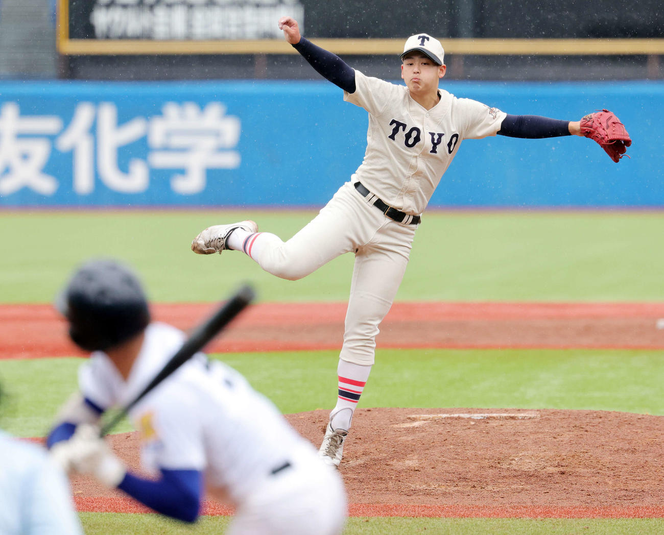 聖光学院を完封した東洋大姫路先発の阪下（撮影・野上伸悟）