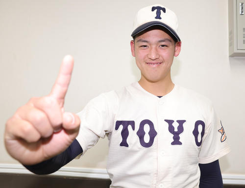 明治神宮大会】東洋大姫路が5回コールドで8強入り プロ注目阪下漣は