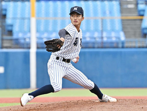 明徳義塾対横浜　明徳義塾先発の池崎（撮影・滝沢徹郎）