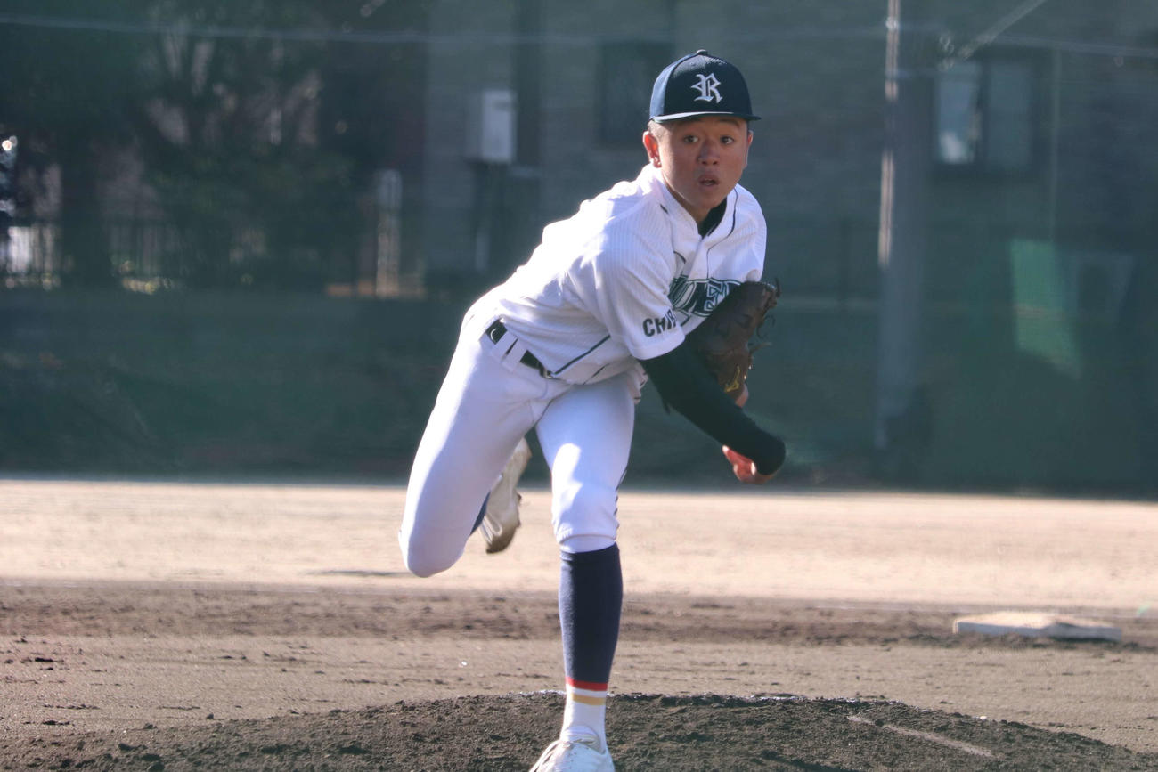 完投勝利した千葉黎明、先発の垣花（撮影・保坂淑子）