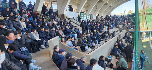なぜ？センバツ出場の横浜、東京６大学野球の東大と練習試合　東大主将「大学生の意地見せたい」
