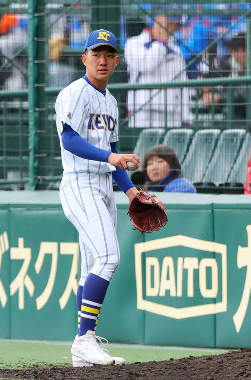 【センバツ】左脇腹痛の健大高崎・石垣元気「回復してるけど、まだ全力で投げられない」出番なし
