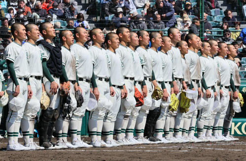 【センバツ】カブス鈴木誠也の母校　開幕戦勝利　二松学舎大付の後輩は「勝ちましたと報告したい」