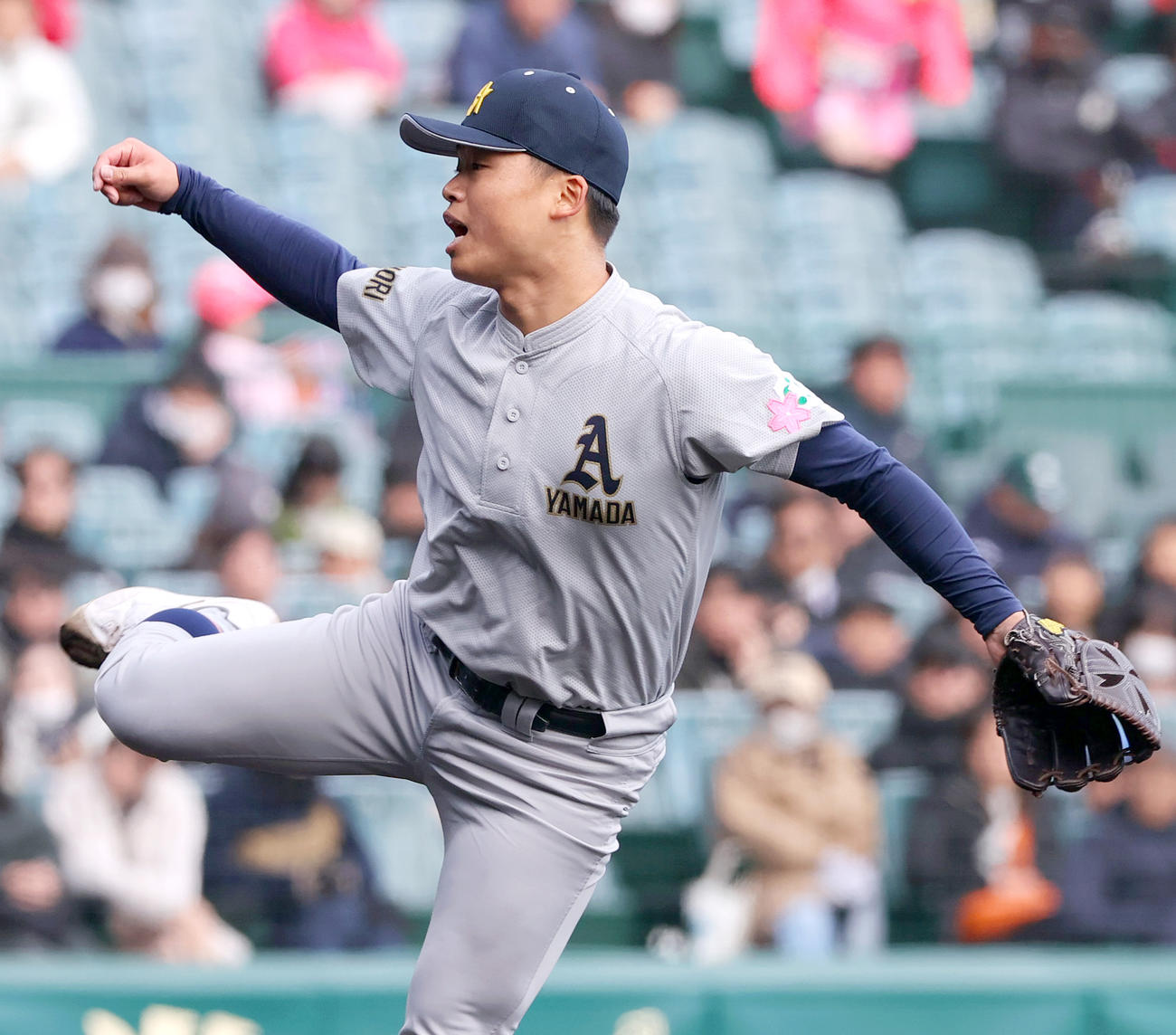 青森山田対沖縄尚学　青森山田先発の虎谷（撮影・上山淳一）