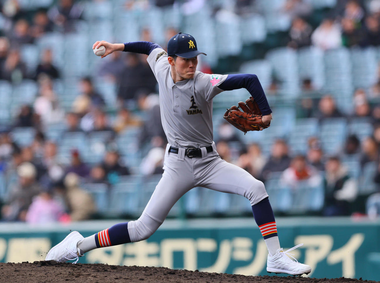 青森山田対沖縄尚学　4回、2番手で登板した青森山田・菊池統（撮影・藤尾明華）