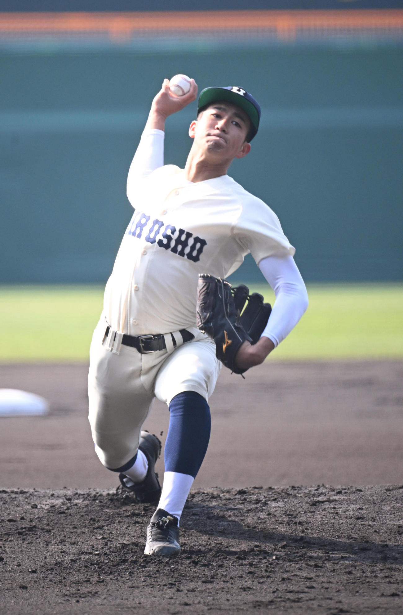 横浜清陵対広島商　先発する広島商・大宗（撮影・和賀正仁）