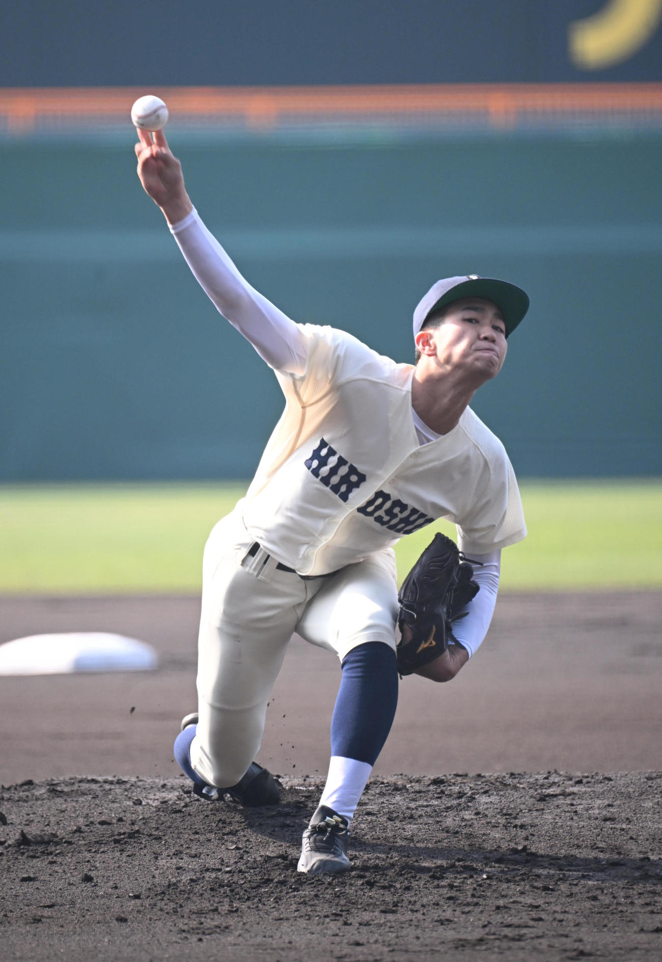 横浜清陵対広島商　先発する広島商・大宗（撮影・和賀正仁）