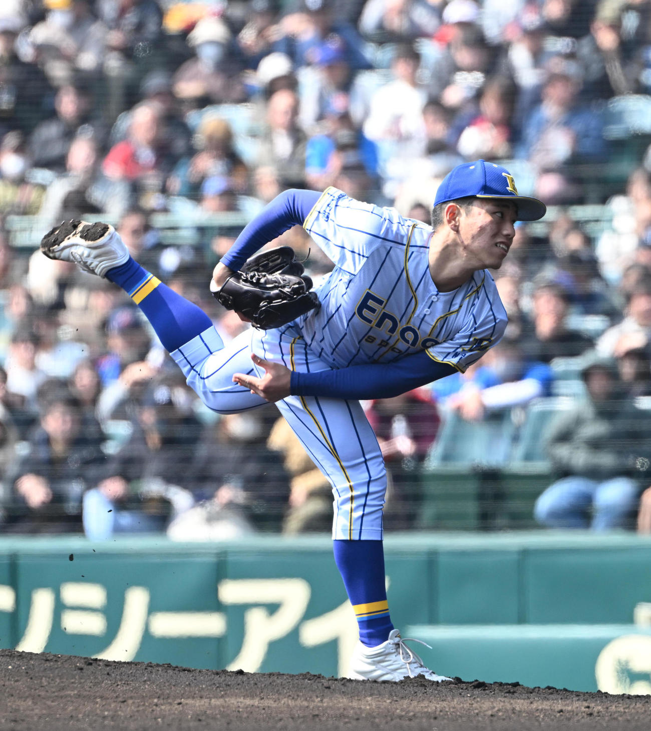 至学館対エナジックスポーツ　先発するエナジックスポーツ・久高（撮影・和賀正仁）