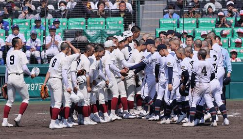【センバツ】早実が高松商に101年前春のリベンジ　中村心大が投打二刀流の活躍で８年ぶり白星