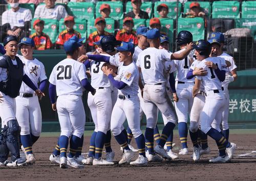 【センバツ】聖光学院、OB阪神湯浅京己差し入れ「打撃用手袋」使用し初戦突破「憧れ」仁平大智