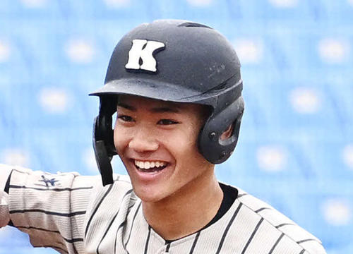 【センバツ】ゆけゆけ飛雄馬　敦賀気比・岡部飛雄馬が超美技で沸かす　父との特訓生きた
