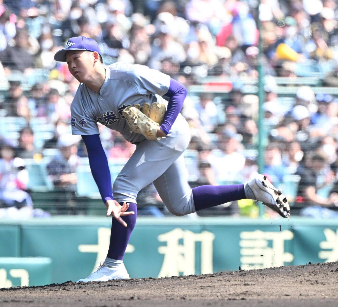 花巻東対二松学舎大付　先発する花巻東・金野（撮影・和賀正仁）