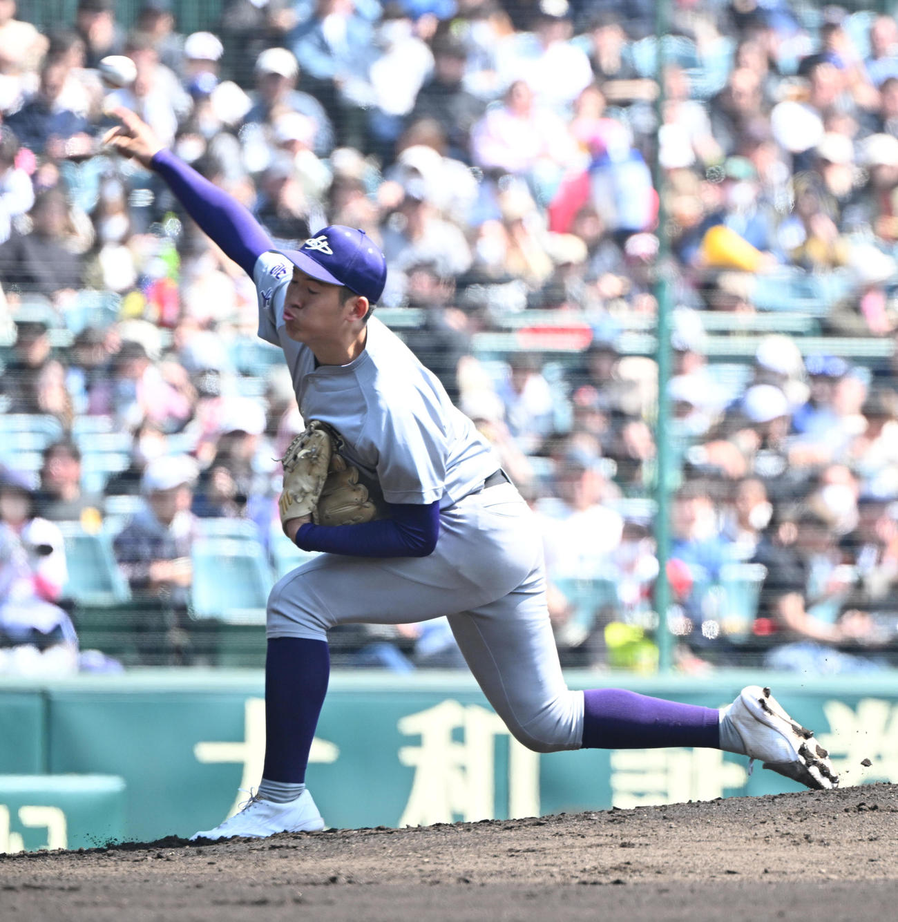 花巻東対二松学舎大付　先発する花巻東・金野（撮影・和賀正仁）