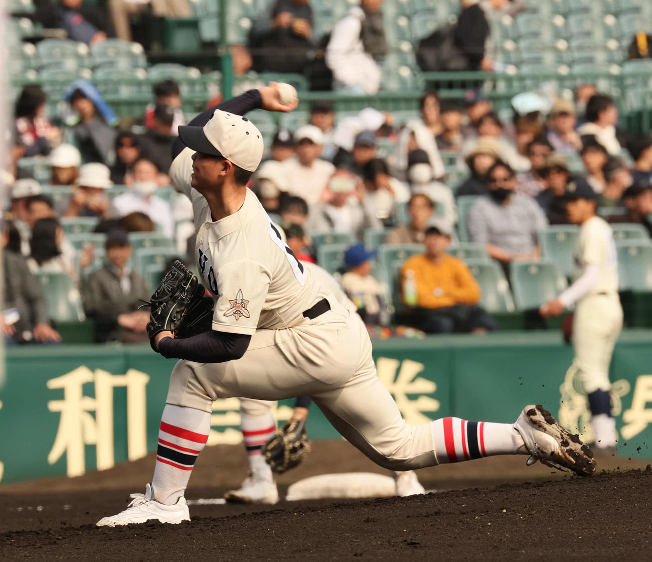 広島商対東洋大姫路　東洋大姫路先発の木下（撮影・宮崎幸一）