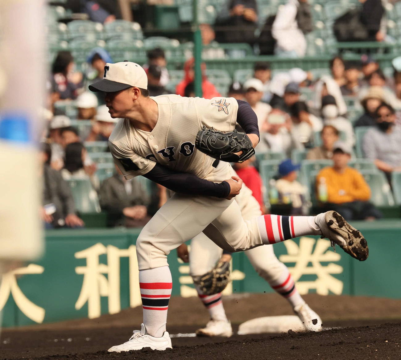 広島商対東洋大姫路　東洋大姫路先発の木下（撮影・宮崎幸一）
