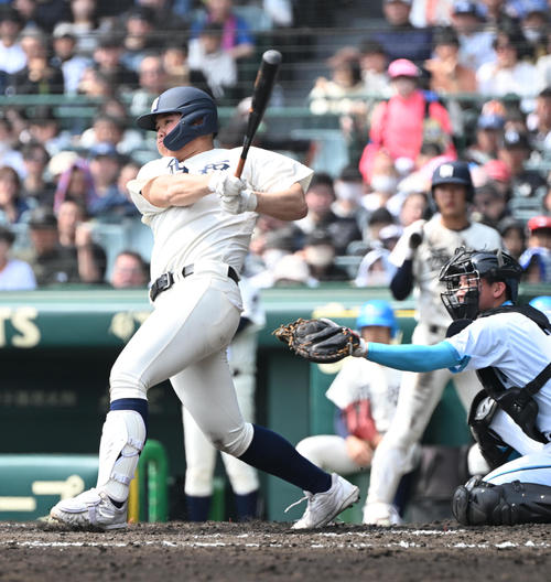【センバツ】今度は柵越え！西日本短大付・佐藤仁が左越え２ラン　２試合連続ランニング弾に続く