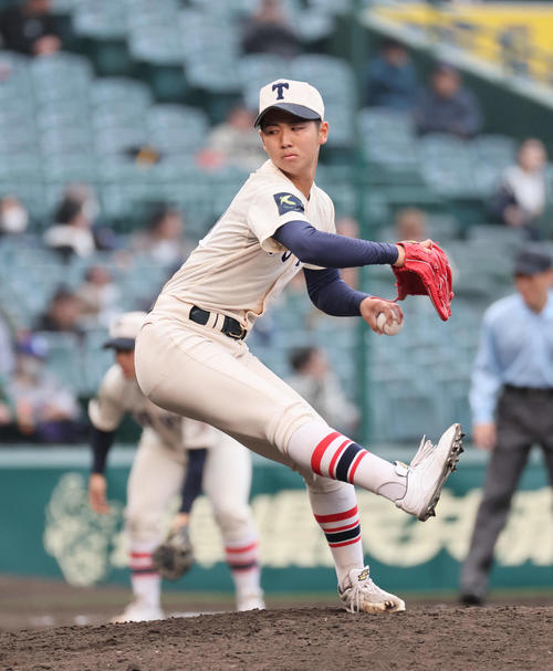 【センバツ】東洋大姫路の末永晄大が初登板で４回無失点と好投　阪神ＯＢの祖父正昭氏も現地観戦