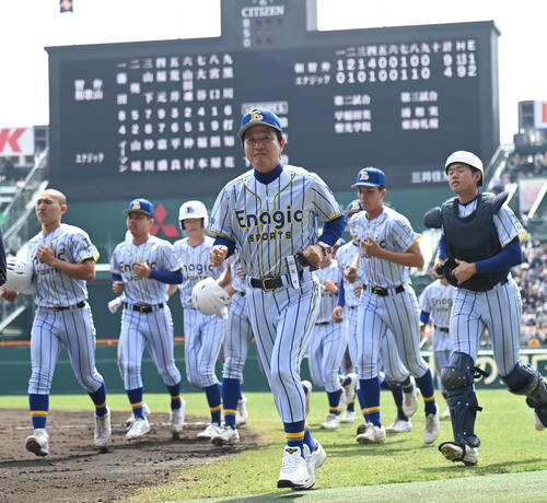 【センバツ】ノーサイン野球がトレンド入り「夏また見てみたい」「甲子園の歴史に名を残した」