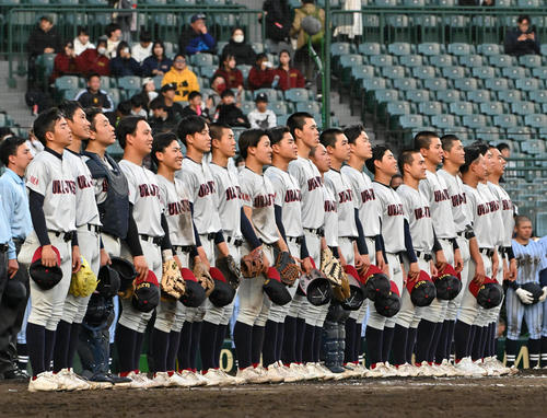 【センバツ】浦和実、初甲子園で８強入り「２回校歌を歌えるなんて」辻川監督は涙浮かべ感慨浸る