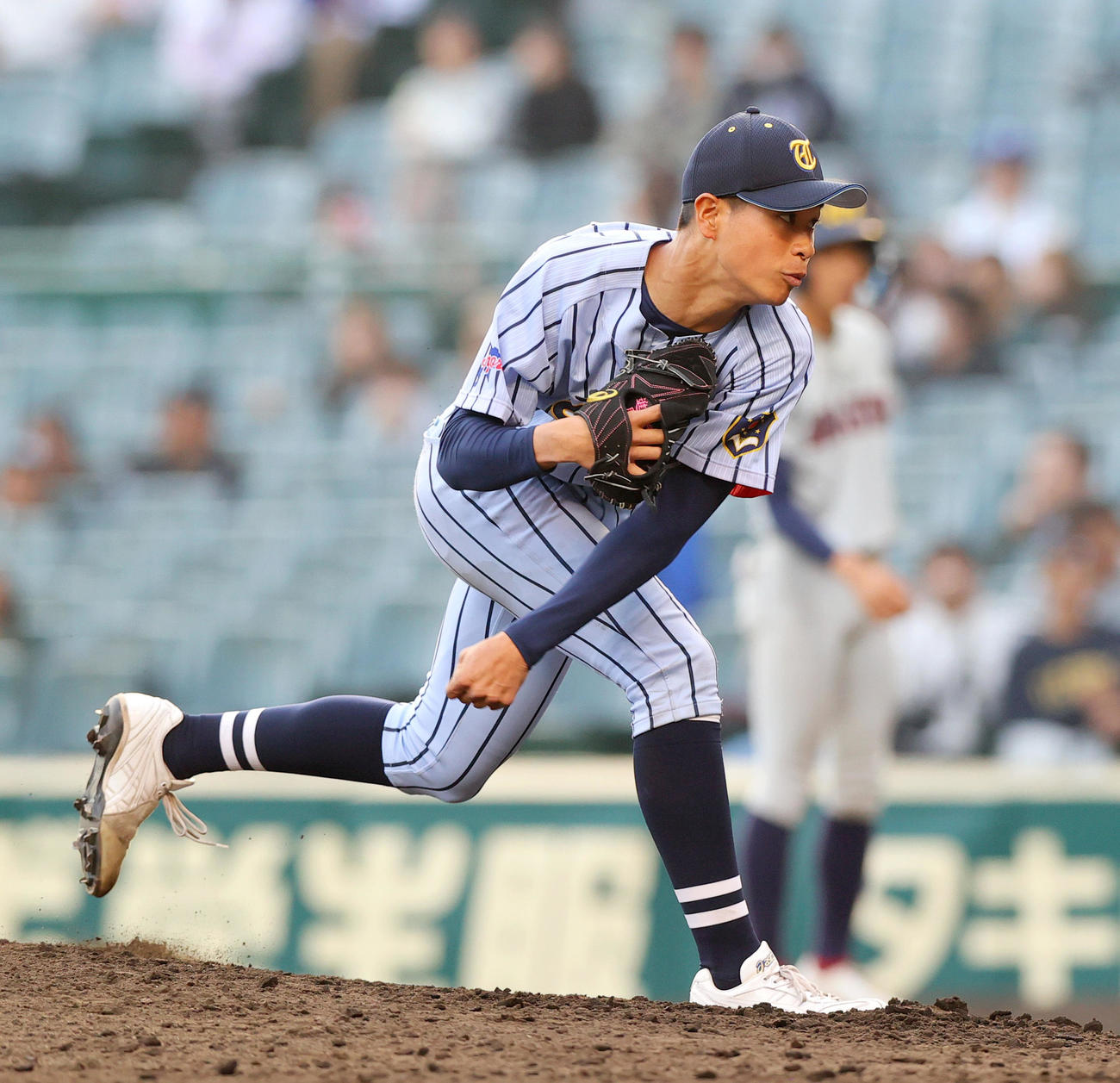 浦和実対東海大札幌　8回表途中、登板する東海大札幌エース矢吹（撮影・上山淳一）