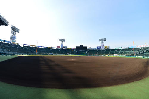 【センバツ】甲子園上空に薄もや？　25日に続いて黄砂飛来「花粉症の選手はしんどい思いを…」