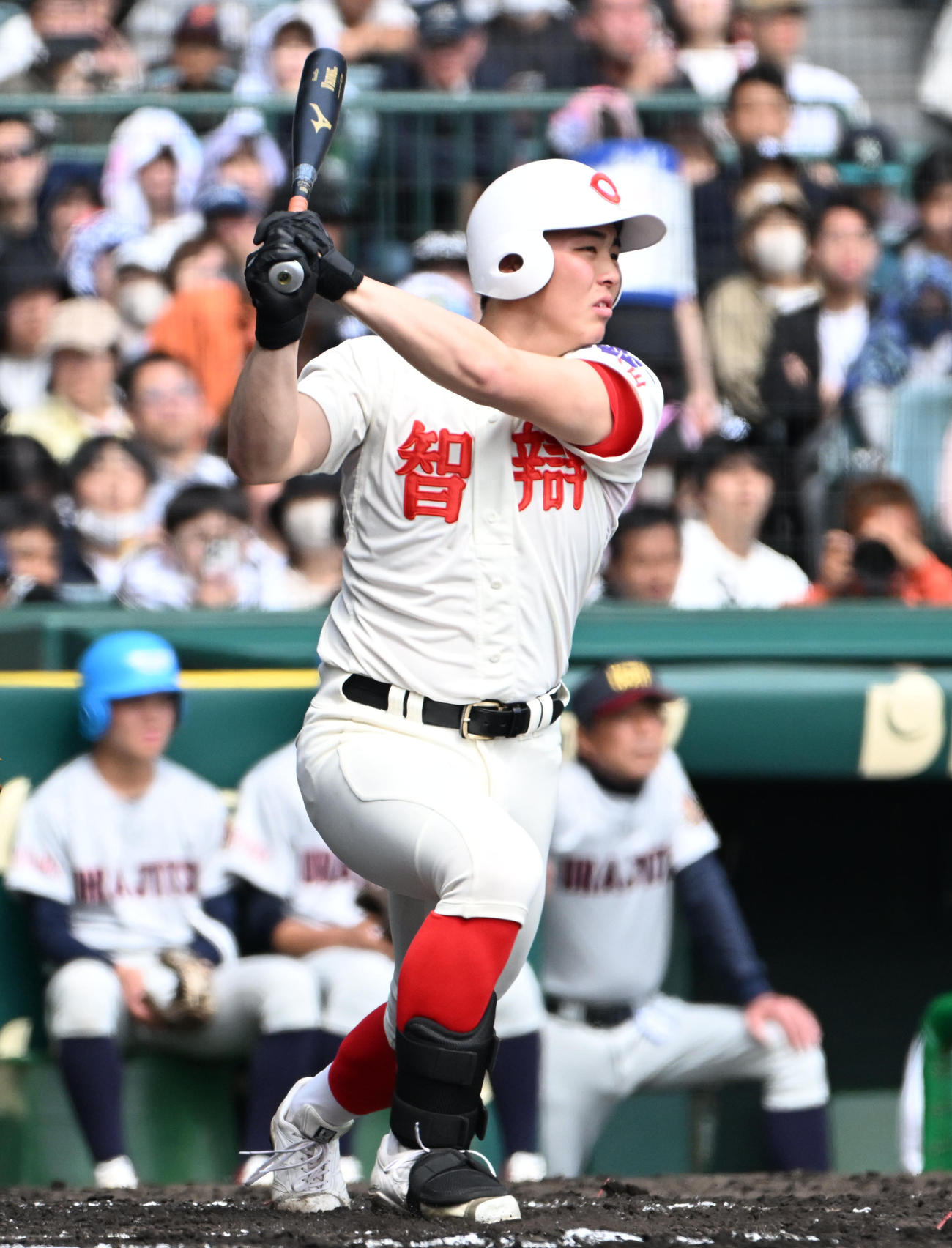 浦和実対智弁和歌山　1回裏智弁和歌山1死二、三塁　福元は先制の右適時打を放つ（撮影・石井愛子）