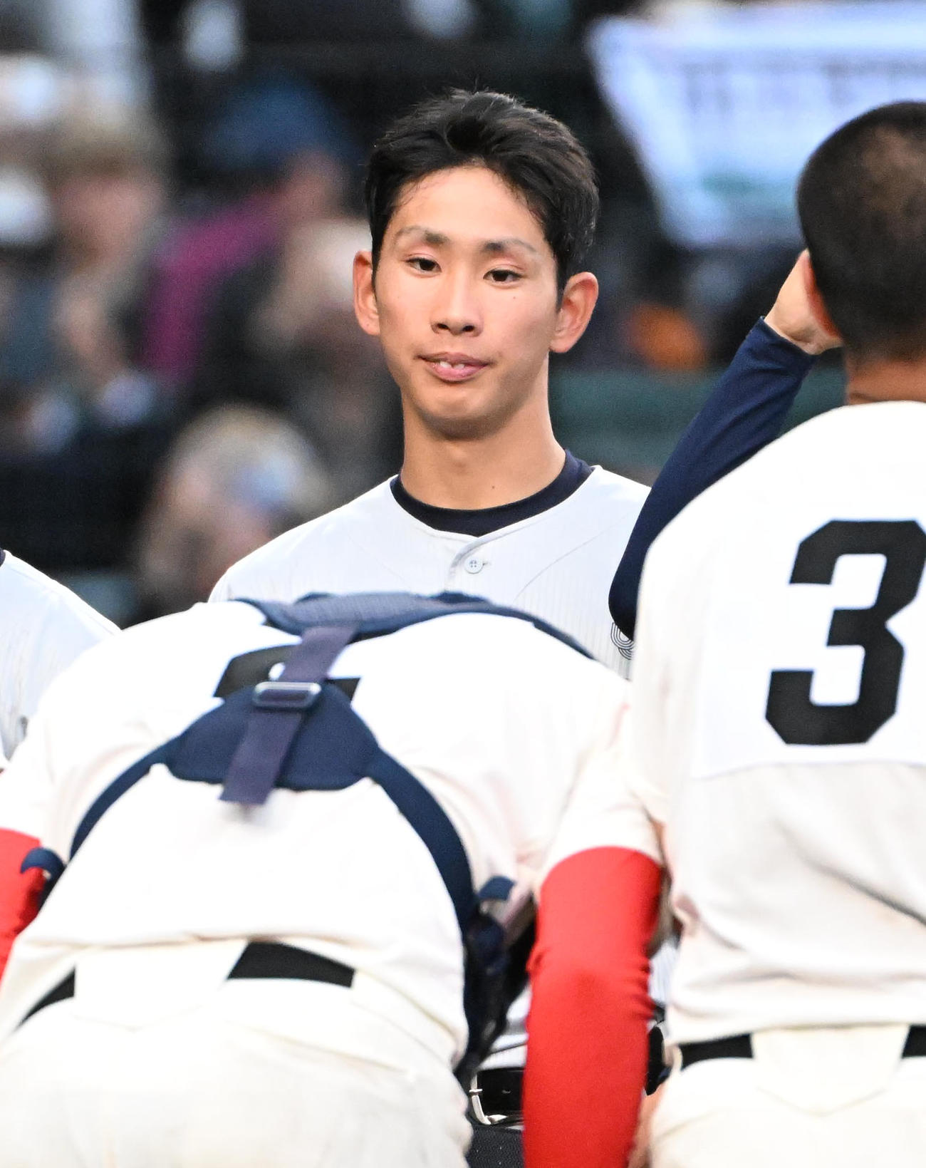 浦和実対智弁和歌山　試合終了後、整列する浦和実の石戸（撮影・石井愛子）