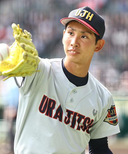 【浦和実】“進撃の象徴”石戸颯汰の春終わる　右脇腹に張りの異変も９回５失点完投