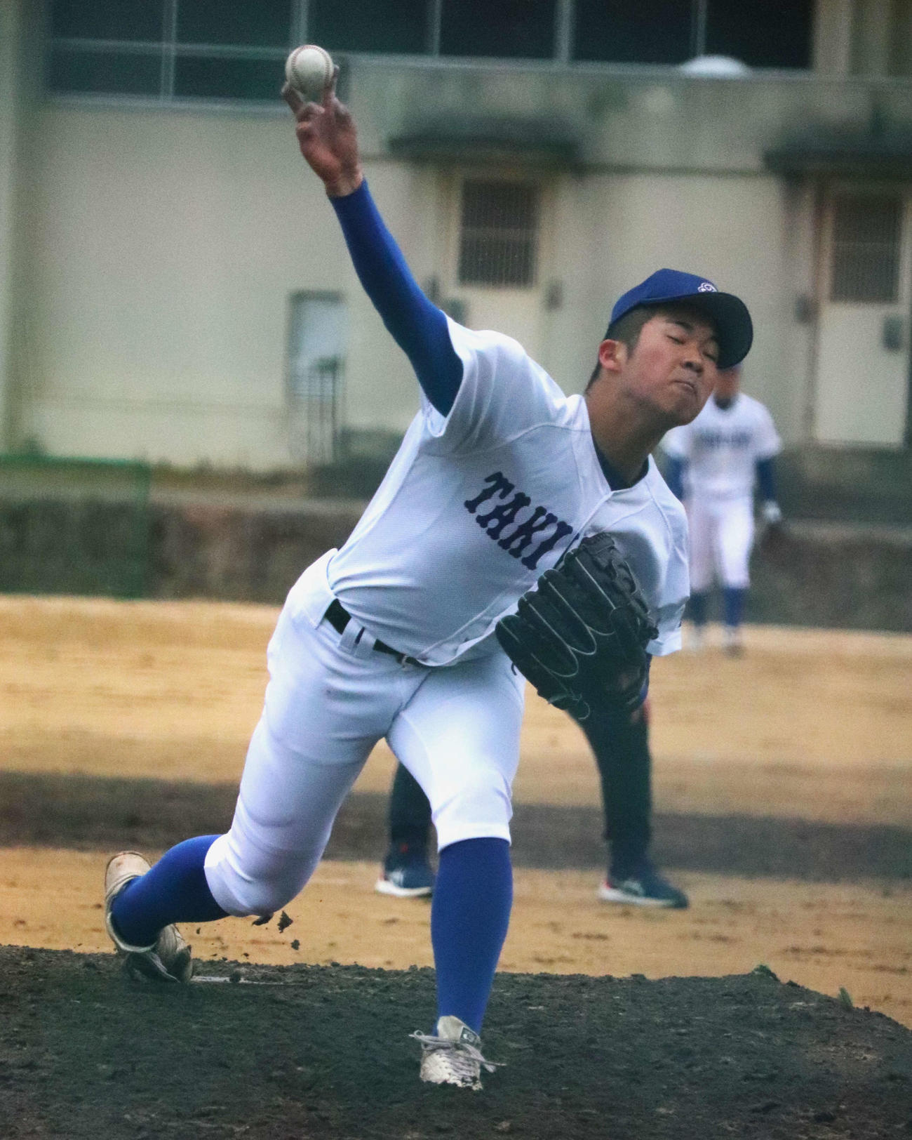 練習試合で先発した、滝川エースの新井（2025年3月15日撮影）