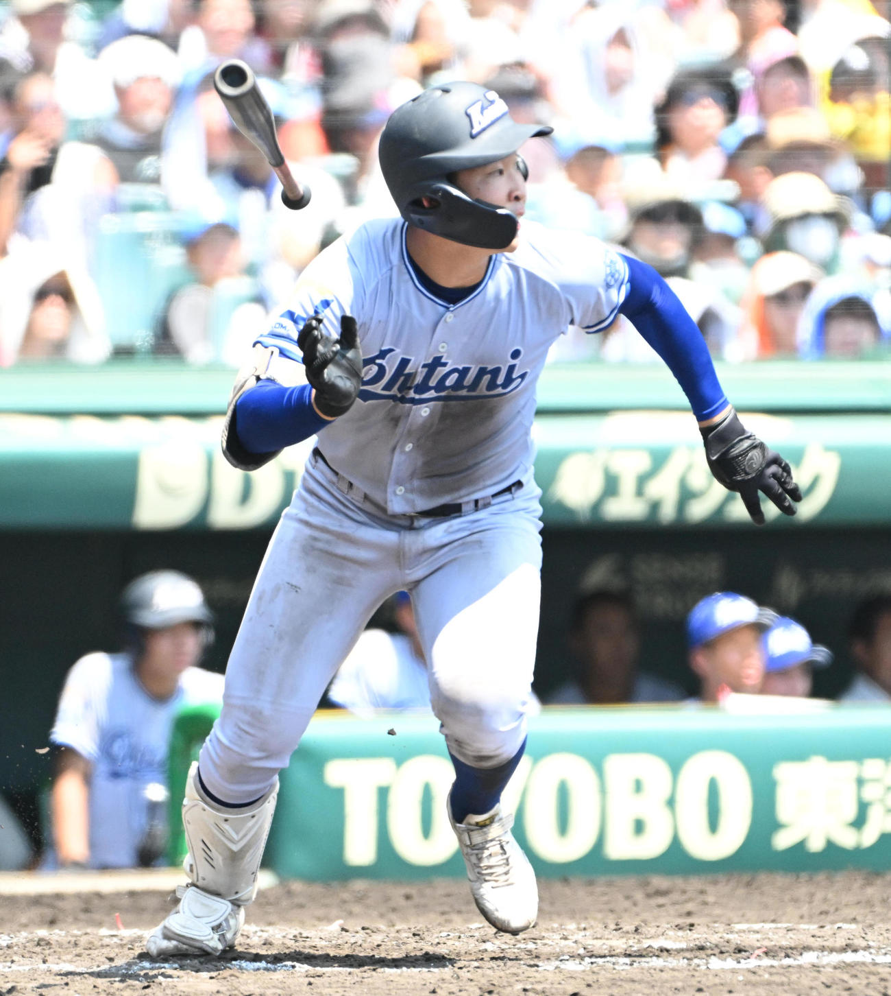 小松大谷対大阪桐蔭　7回表小松大谷2死三塁、中前適時打を放つ田西称（2024年8月撮影）