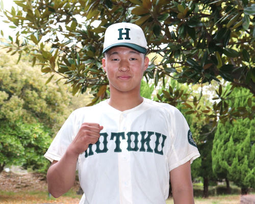 報徳学園コールド発進　監督「チームの顔探している」背番号１に二塁兼任の強肩・山岡純平抜てき