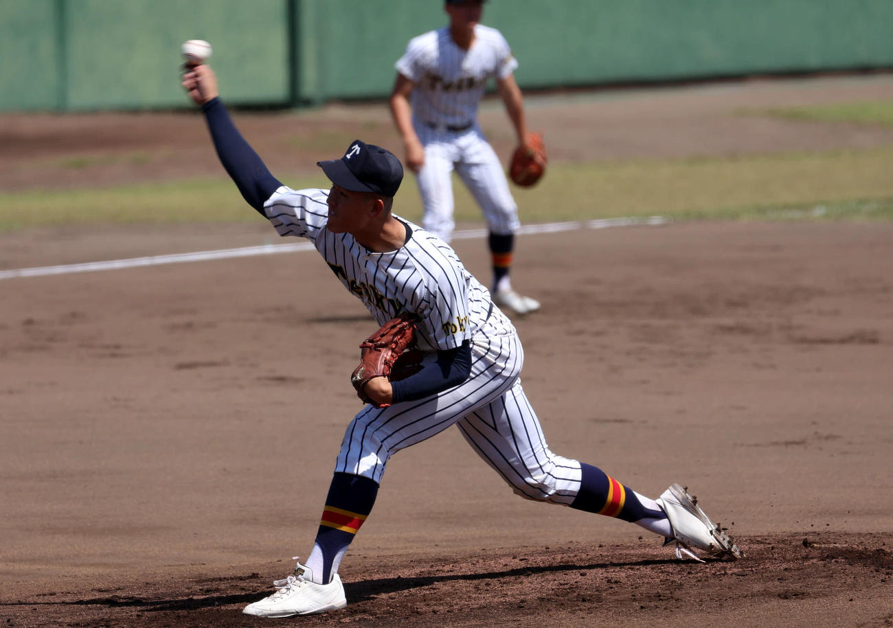 高校野球春季東京都大会　準々決勝　帝京対東海大菅生　帝京先発の黒木（撮影・山本朝陽）