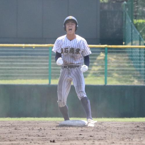 明石商が春の県大会４強入り　逆転打の山内宏斗主将、次戦の東洋大姫路に「正面からぶつかる」