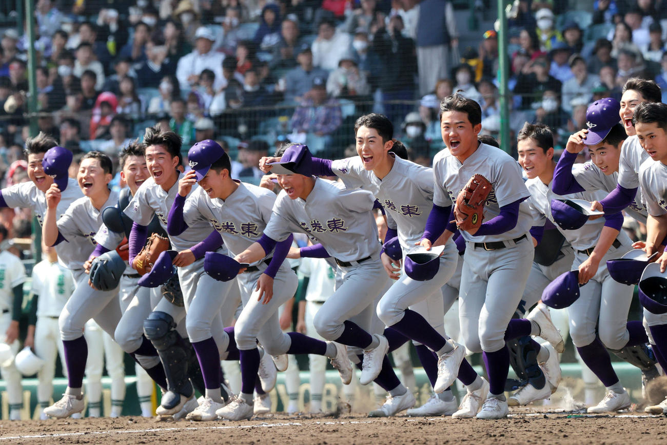 センバツに出場した花巻東（2025年3月撮影）